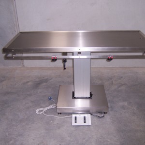 FLAT TOP 1500 X 600 ELECTRIC LIFT SURGERY TABLE